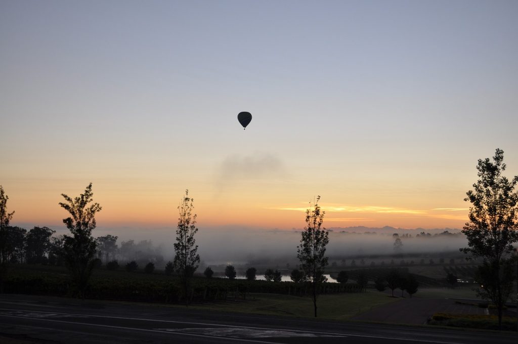 hunter valley, sunrise, baloon-3636445.jpg