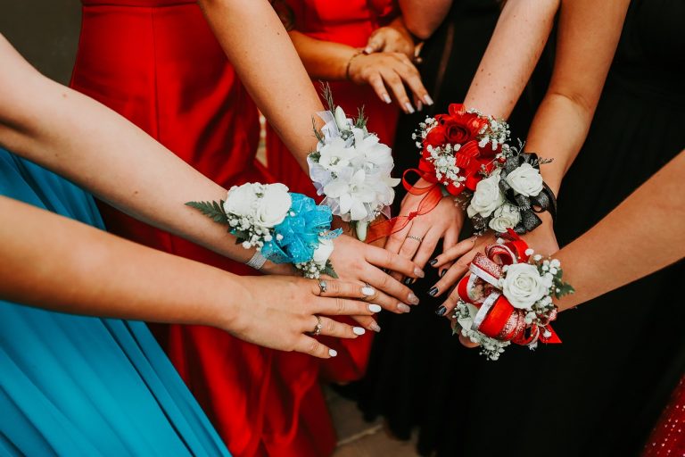 prom, school, teen-4087893.jpg